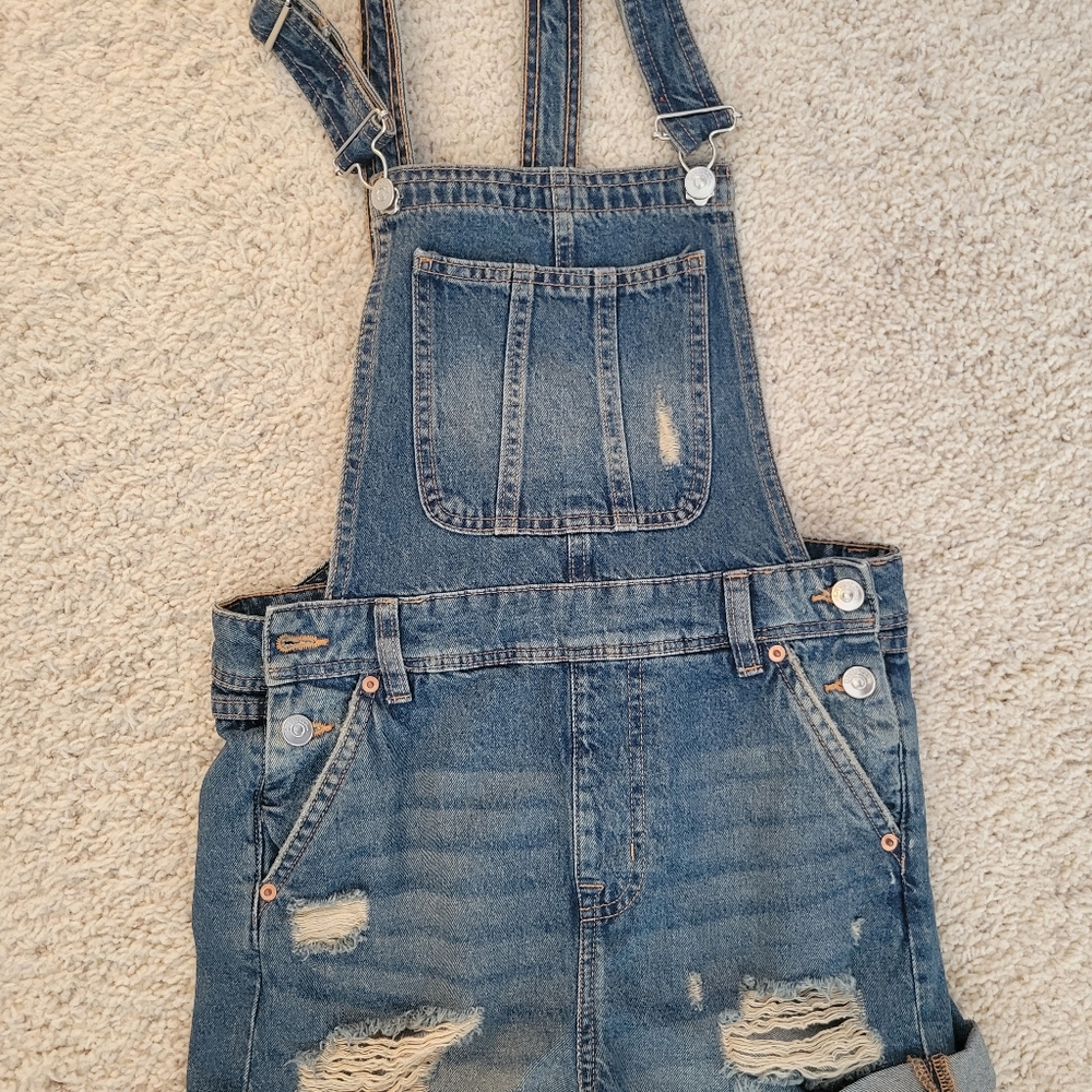NWT H&M distressed denim shorts overalls, Size 2